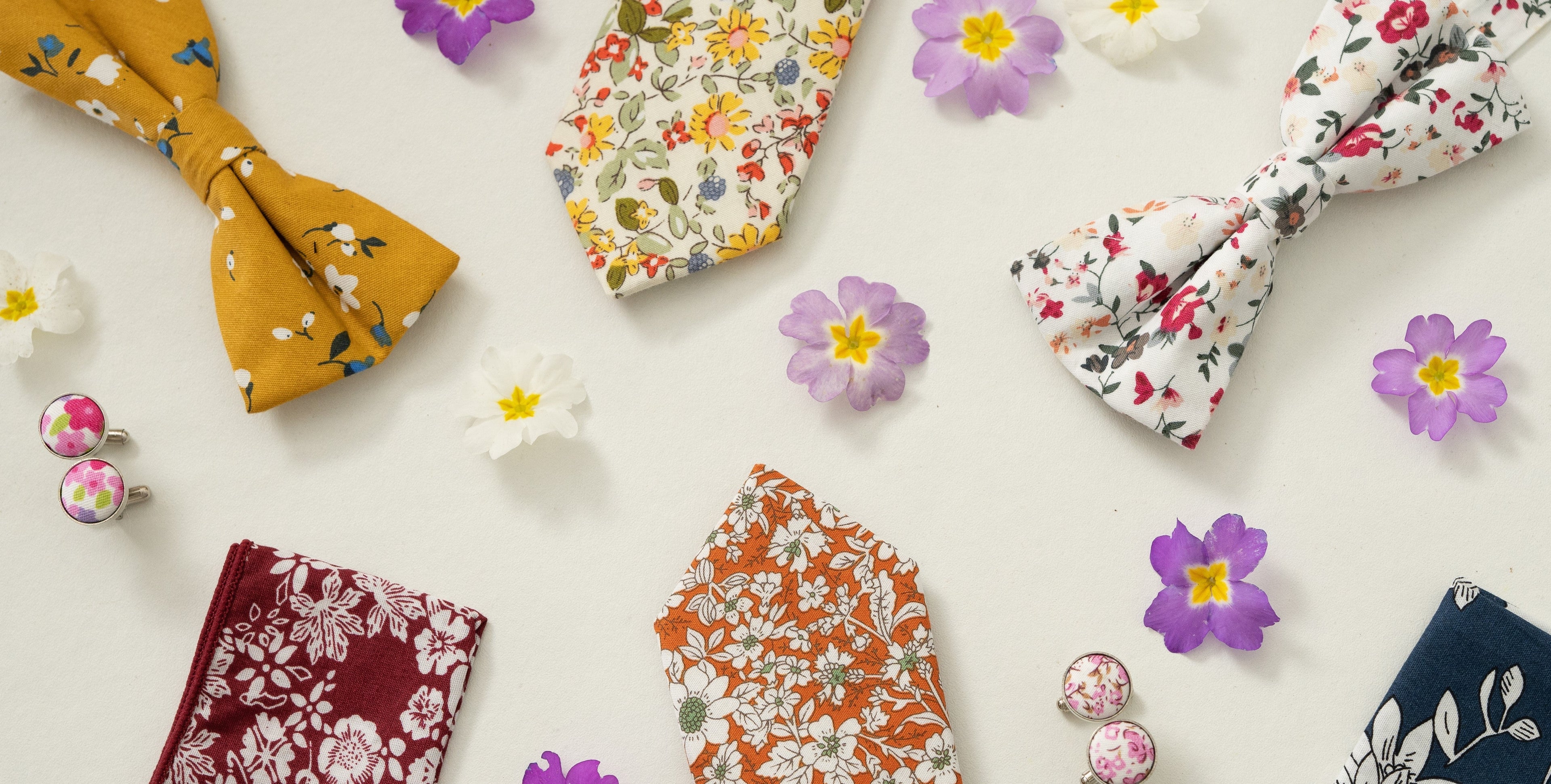 Les Noeuds Papillon Liberty : Un Style Printanier pour vos Cérémonies Kuva